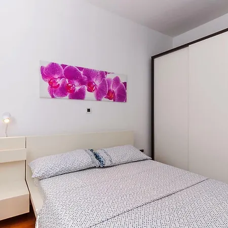 Apartment Cosmopolitan *